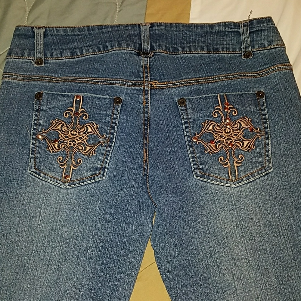 Jeans - Picture 3 of 3